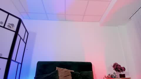 Mary online show from February 21, 7:31 am