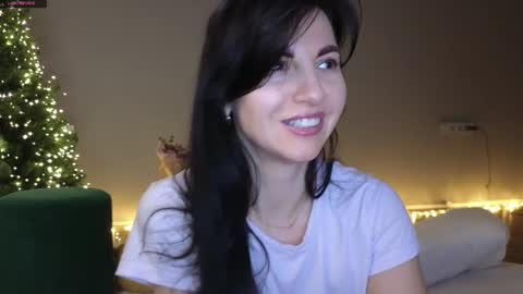 Snapshot of mary_love16 chatting on December 5, 12:44 pm Maria online show from December 5, 12:44 pm