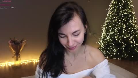 Snapshot of mary_love16 chatting on December 9, 7:17 am Maria online show from December 9, 7:17 am