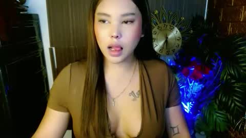 Snapshot of mary_me_babyxx chatting on December 21, 2:57 pm ANGEL CABALLERO online show from December 21, 2:57 pm