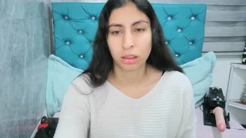 Snapshot of mary_mood_ chatting on February 6, 11:10 am Mary Moon online show from February 6, 11:10 am