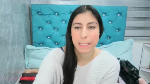 Snapshot of mary_mood_ chatting on February 11, 11:10 am Mary Moon online show from February 11, 11:10 am