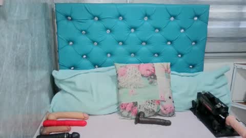 Snapshot of mary_mood_ chatting on March 10, 12:04 pm Mary Moon online show from March 10, 12:04 pm