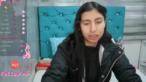Snapshot of mary_mood_ chatting on June 22, 11:51 am Mary Moon online show from June 22, 11:51 am