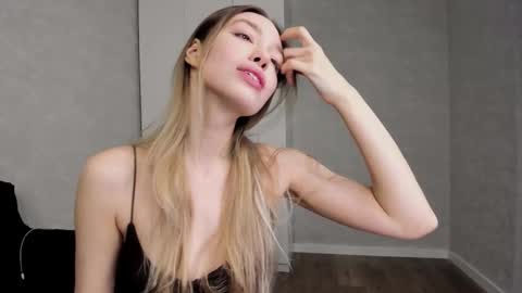 HelIo  Everyone Im MaryWelcome  to my room and  lets have  a good  time  together with me   online show from November 6, 8:48 am