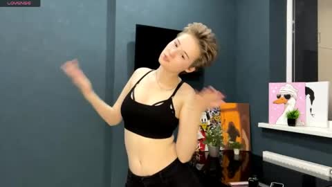 Snapshot of mary_smit chatting on June 1, 5:31 am mary online show from June 1, 5:31 am