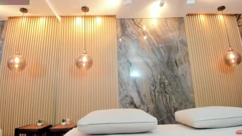  MARY  online show from April 1, 11:11 am