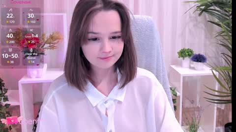 Snapshot of mary_u chatting on December 11, 3:13 am Ur Mary online show from December 11, 3:13 am