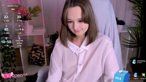 Snapshot of mary_u chatting on December 11, 6:14 am Ur Mary online show from December 11, 6:14 am