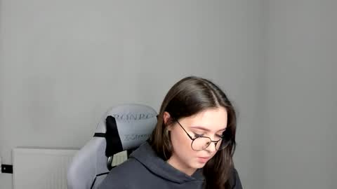 Alice online show from May 15, 11:39 am