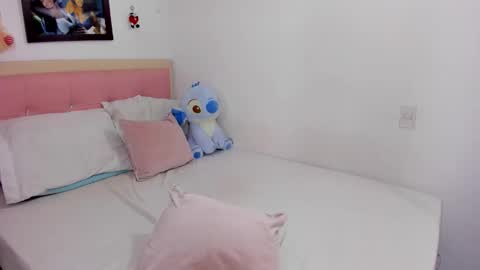 Snapshot of maryalelove chatting on February 13, 8:27 pm Marya online show from February 13, 8:27 pm