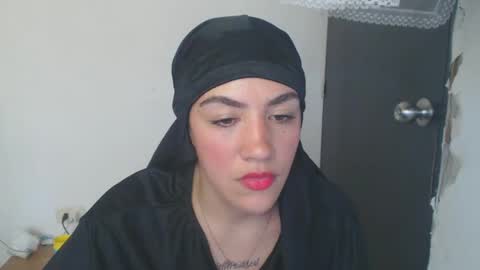 Snapshot of maryam_arabicmilk chatting on December 1, 4:29 pm maryam_arabicmilk online show from December 1, 4:29 pm