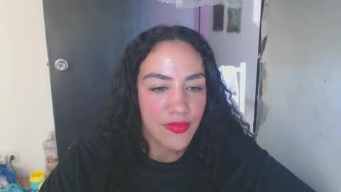 Snapshot of maryam_arabicmilk chatting on December 3, 6:17 pm maryam_arabicmilk online show from December 3, 6:17 pm