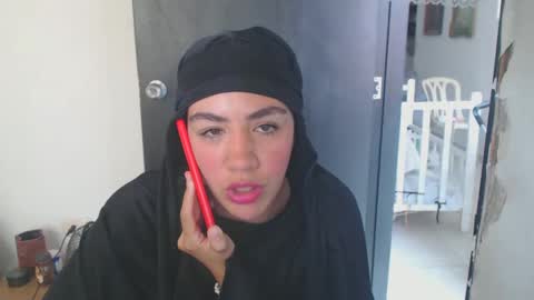 Snapshot of maryam_arabicmilk chatting on December 26, 4:25 pm maryam_arabicmilk online show from December 26, 4:25 pm
