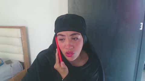 Snapshot of maryam_arabicmilk chatting on December 27, 8:07 pm maryam_arabicmilk online show from December 27, 8:07 pm