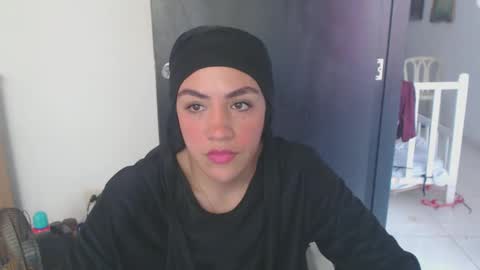 Snapshot of maryam_arabicmilk chatting on December 28, 3:48 pm maryam_arabicmilk online show from December 28, 3:48 pm