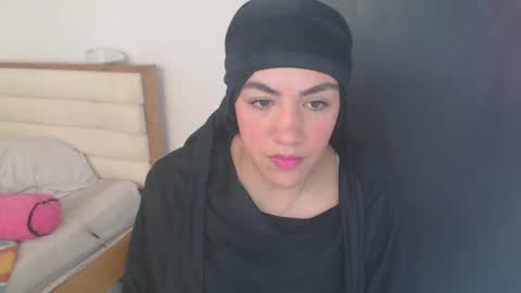 Snapshot of maryam_arabicmilk chatting on January 3, 3:12 pm maryam_arabicmilk online show from January 3, 3:12 pm