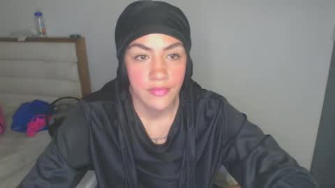 Snapshot of maryam_arabicmilk chatting on January 4, 2:25 am maryam_arabicmilk online show from January 4, 2:25 am