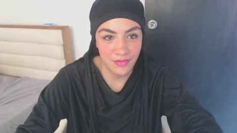 Snapshot of maryam_arabicmilk chatting on January 10, 3:37 pm maryam_arabicmilk online show from January 10, 3:37 pm