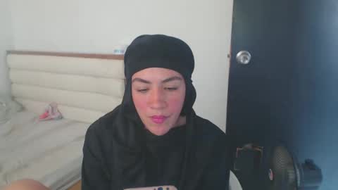 Snapshot of maryam_arabicmilk chatting on January 25, 3:52 pm maryam_arabicmilk online show from January 25, 3:52 pm