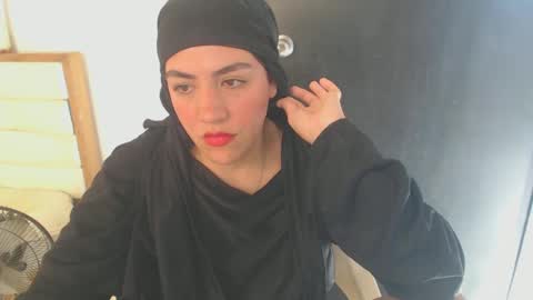 Snapshot of maryam_arabicmilk chatting on February 4, 8:17 pm maryam_arabicmilk online show from February 4, 8:17 pm