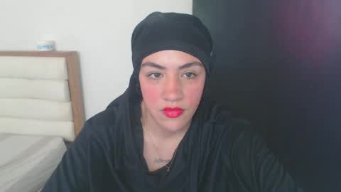 Snapshot of maryam_arabicmilk chatting on February 13, 2:31 pm maryam_arabicmilk online show from February 13, 2:31 pm