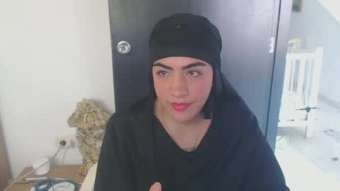 Snapshot of maryam_arabicmilk chatting on March 4, 2:21 pm maryam_arabicmilk online show from March 4, 2:21 pm
