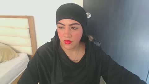 Snapshot of maryam_arabicmilk chatting on March 5, 6:45 pm maryam_arabicmilk online show from March 5, 6:45 pm