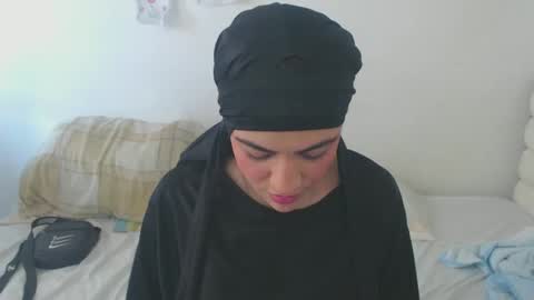 Snapshot of maryam_arabicmilk chatting on March 9, 4:44 pm maryam_arabicmilk online show from March 9, 4:44 pm