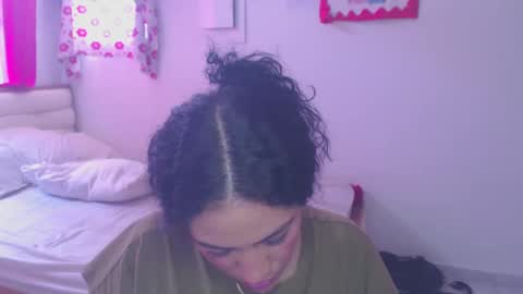 Snapshot of maryam_arabicmilk chatting on September 11, 3:45 pm maryam_arabicmilk online show from September 11, 3:45 pm