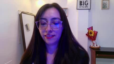 Snapshot of maryam_colins chatting on March 25, 12:44 pm MARYAM online show from March 25, 12:44 pm