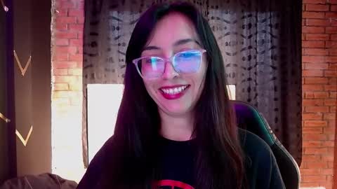 Snapshot of maryam_colins chatting on March 27, 12:49 pm MARYAM online show from March 27, 12:49 pm