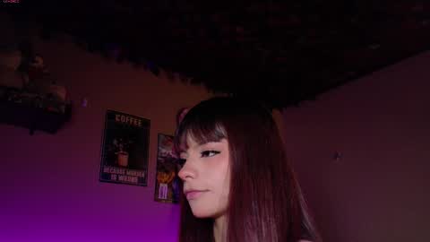 Snapshot of maryberry__ chatting on March 13, 5:47 am online show from March 13, 5:47 am