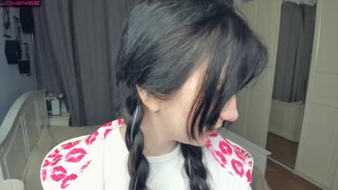 Snapshot of marydance chatting on February 9, 7:56 am Mary online show from February 9, 7:56 am