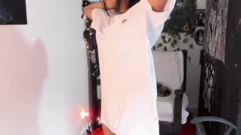 Snapshot of maryjane_785039 chatting on November 10, 6:18 pm maria online show from November 10, 6:18 pm