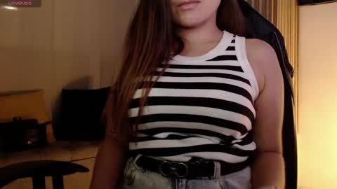 Angela online show from November 10, 11:15 pm