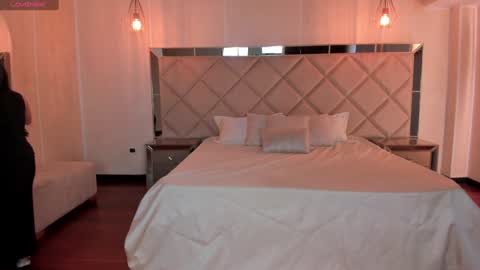  Mary  online show from January 26, 12:11 pm