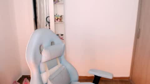 Snapshot of maryline_w chatting on March 12, 6:36 pm maryline online show from March 12, 6:36 pm