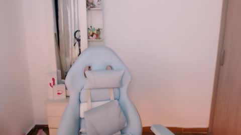 Snapshot of maryline_w chatting on March 13, 6:47 pm maryline online show from March 13, 6:47 pm