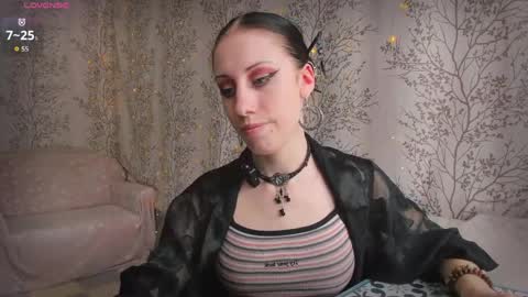 Snapshot of marylou_ chatting on April 1, 6:25 am Mary Lou online show from April 1, 6:25 am