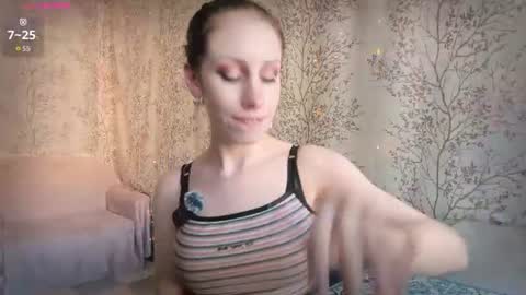 Snapshot of marylou_ chatting on June 10, 10:58 am Mary Lou online show from June 10, 10:58 am