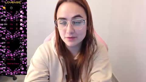 Dulce Maria online show from March 4, 6:47 am