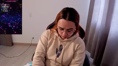 Dulce Maria online show from November 25, 7:36 pm