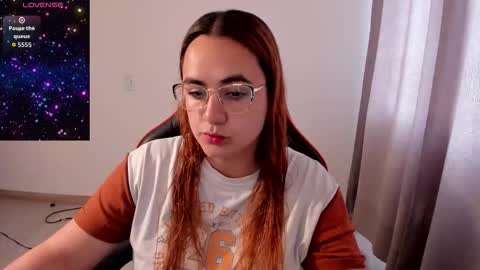 Dulce Maria online show from November 27, 8:11 pm