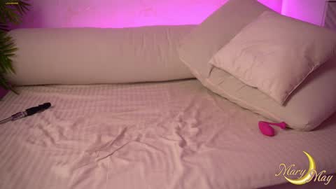 Mary online show from January 30, 1:22 am