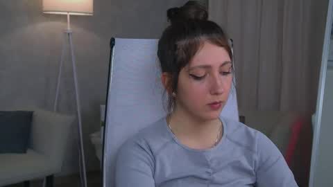 Mary Miller online show from November 14, 10:14 am