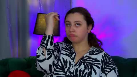 MaryMurrays online show from March 23, 6:23 pm