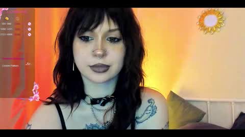 Mary x online show from October 18, 8:37 am