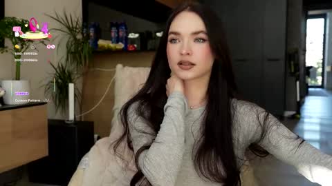 Snapshot of marypsiss chatting on October 20, 9:21 am Marina online show from October 20, 9:21 am