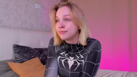 Mary online show from March 20, 9:25 am